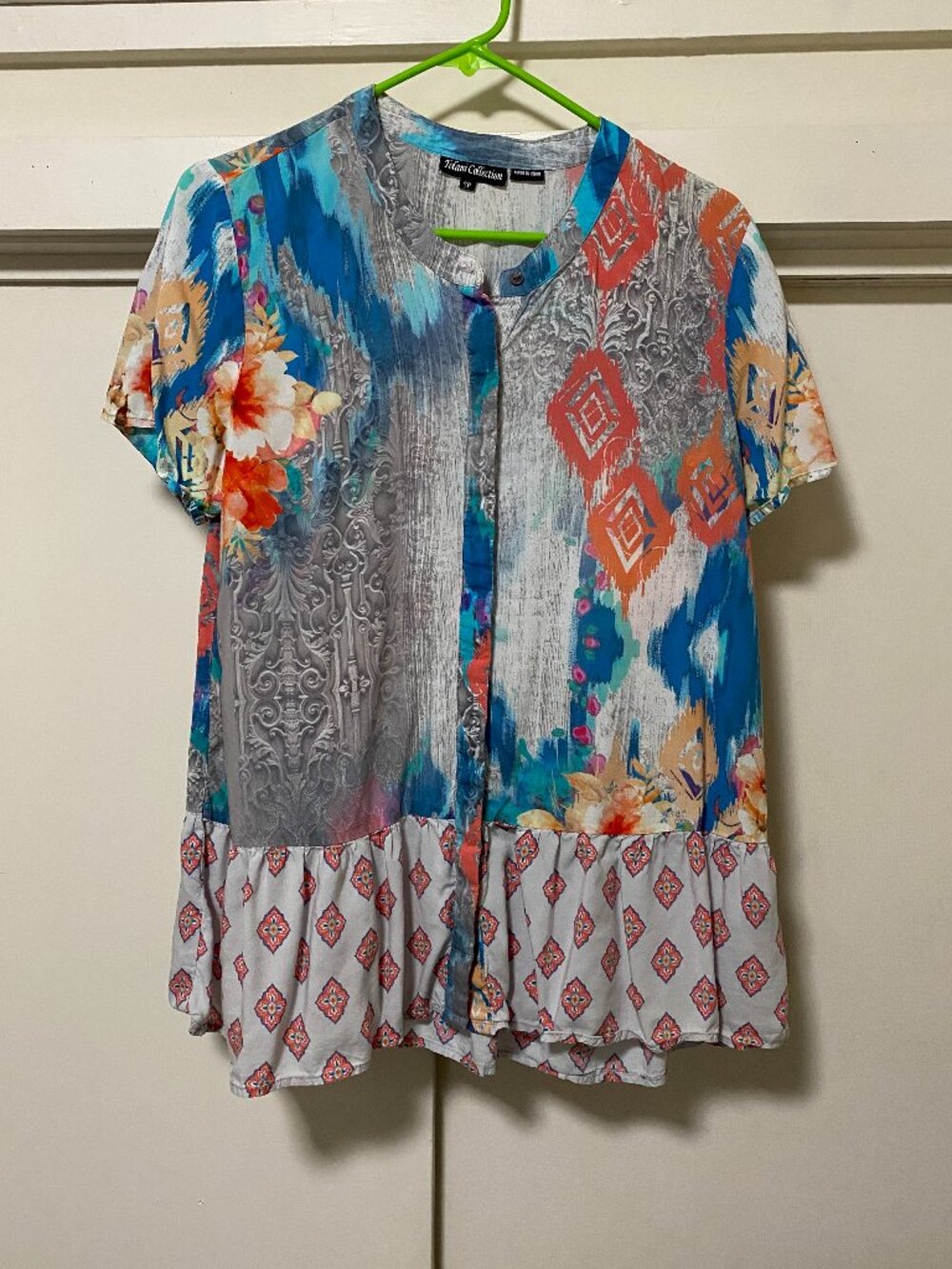 Tolani Collection, short sleeve, multi-design, button-down blouse, size SP